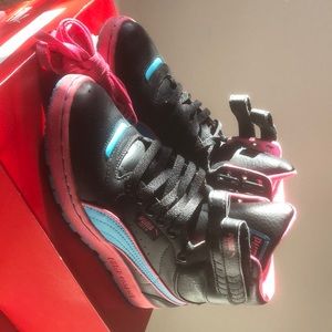 PUMA SKY II HI WOMENS